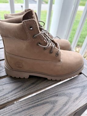 Timberland Kids Taupe Nubuck Lace-Up Boots